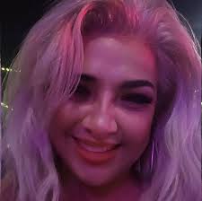 Existen falsos líderes que actúan como jefes, que se creen hacendados y que  tratan a los miembros de su organización como subordinados. Estas personas  no sólo carecen de un liderazgo verdadero, sino