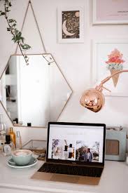 Blogging A Chat About Careers Blogging And The Future Of The Industry Interiordesignschools Bedroom Layouts Bedroom Design Aesthetic Room Decor