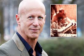 John Bryan in de val gelokt tijdens undercoveroperatie en laat zich uit  over 'liefdesrivaal' prins Andrew: “Ik heb zijn kinderen opgevoed”