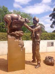 Dogs Of War Memorial Canberra Dog Soldiers Dog Hero War Dogs