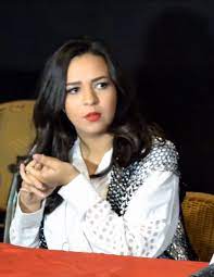 نشرت الفنانة المصرية، إيمي سمير غانم، صورة مجمعة للأسرتها، تضم والدها الفنان الراحل، سمير غانم، ووالدتها. Ø¥ÙŠÙ…ÙŠ Ø³Ù…ÙŠØ± ØºØ§Ù†Ù… ÙˆÙŠÙƒÙŠØ¨ÙŠØ¯ÙŠØ§