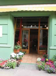 Check spelling or type a new query. Flors Reyes Floristeria Online Lleida