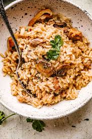 For this chicken and rice with mushrooms dinner, you can use your personal favorite mushroom. One Pot Chicken And Rice With Mushrooms Easy Weeknight Recipes