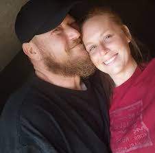 Ms. Tia Nichole Harris 45, of Bowling Green, Ky passed away Monday, March  17, 2025 at the Medical Center Bowling Green. She was preceded in death by  her parents Andy Harris and