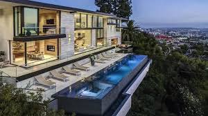Sophisticated Hollywood Hills Home With Dramatic Views Of Los Angeles Home Design Lover Hollywood Hills Homes California Homes Dream Home Design