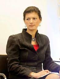 Auf dem parteitag der linken hat sahra wagenknecht einen schweren stand. Interview Mit Sahra Wagenknecht Ich Wurde Goethe Gerne Eine Frage Stellen Gesellschaft Tagesspiegel