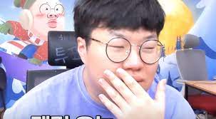 10일 새벽 봉준은 유튜브 채널에 2021년 5월 10일 새벽 1시경 동료 bj들과 방송을 진행하던 도중 대한민국 독립운동에. ì±„ë³´ë¯¸ ê³„ì† ìš•ë¨¹ìž ë´‰ì¤€ì´ ë‹¤ê¸‰ížˆ ì˜¬ë¦° ì˜ìƒ ë‚´ìš© ë„¤ì´ë²„ í¬ìŠ¤íŠ¸