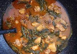 Rasa asam biasanya diperoleh dari nanas, daun kedondong, belimbing wuluh atau terong asam. Catarinal Divan Resep Lempah Kuning Ayam Resep Lempah Kuning Khas Bangka Belitung Koki Dhuki 15 June 2020