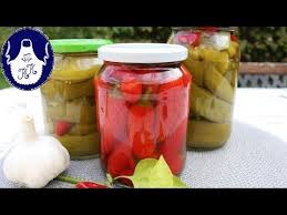 Scharfe Paprika Und Chili Einlegen Fur Den Winter In 2 Varianten Youtube Chili Einlegen Gemuse Einmachen Chili