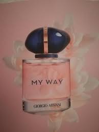 My way, el perfume floral de mujer de giorgio armani de los descubrimientos y las conexiones para una mujer de espíritu aventurero, curiosa y auténtica, que aspira a ampliar sus horizontes y vivir encuentros significativos alrededor del mundo. Opiniones Sobre My Way Eau De Parfum Destino De Belleza Destino De Belleza