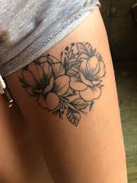 Heart Shaped Peony Tattoo Heart Mountaintattoo Peony Shaped Tattoo Tattoogirlbody Tattoo In 2020 Inspirierende Tattoos Herz Tattoo Klein Ideen Fur Tattoos