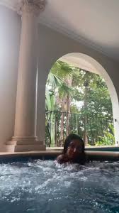 Escort girl Yasmeenvip in Marseille - Tescort