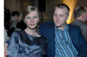 Za grę „rewersie otrzymała nagrodę dla najlepszej aktorki pierwszoplanowej na festiwalu filmów fabularnych w gdyni oraz nagrodę publiczności im. Tego Nikt Sie Nie Spodziewal Po 12 Latach Agata Buzek Rozstala Sie Z Mezem Viva Pl