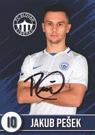 Od svých 16 let působil záložník jakub pešek ve spartě, byl klíčovým hráčem juniorky, ale za áčko si připsal jediný ligový start. Jakub Pesek Slovan Liberec Autogram Podpis Fotbal Aukro