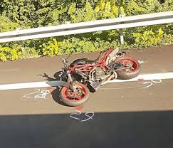 Un ragazzo di 19 anni di monza, carlo de rosa, è stato vittima di un terribile incidente, nel primo pomeriggio di oggi, nel quale ha perso la vita. Schianto In Moto Sulla Superstrada Perde La Vita Un Centauro Di 46 Anni