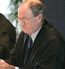 Feuding millionaire family run up $4m lawyers' bills