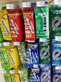 is-gum-made-of-plastic-and-rubber