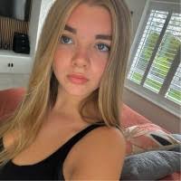 1300+ "Łłoŷd" profiles