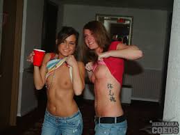 Nebraska Coeds get naked at pool party Porn Pictures, XXX Photos, Sex  Images 2688782 - PICTOA