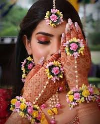 Flower Jewelry In 2020 Wedding Flower Jewelry Flower Jewellery For Haldi Bridal Mehndi Dresses