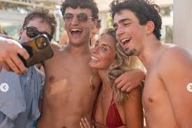 Bonnie Blue spotted partying with 'barely legal' teens