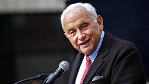 Les Wexner made Forbes 2023 billionaire list. See how much he is worth
