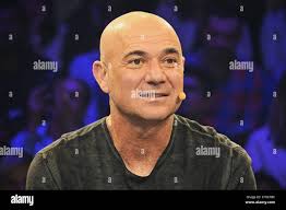 Wimbledon steffi graf hi-res stock photography and images