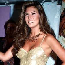 Fuentes broke barriers as mtv's first latina vj (signed to mtv and mtv latin america simultaneously) and as revlon's first latina spokesperson to be signed to a worldwide contract. Daisy Fuentes Bio Family Trivia Famous Birthdays