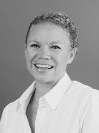 Amy Bethune's Instagram, Twitter & Facebook