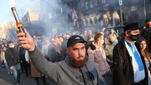 La capital es la ciudad de kiev (kyiv), la más grande del país. Ultraderecha De Ucrania Celebra El Aniversario De Una Division Nazi En Pleno Centro De Kiev Rt