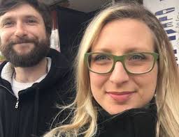 Pet & House Sitter in Victoria [ID: 1m66]