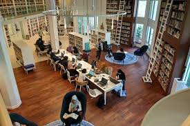 Anda pun dapat membuat perpustakaan sendiri di rumah. 5 Perpustakaan Keren Yang Bikin Kamu Betah Baca Buku Lama Lama Halaman All Kompas Com