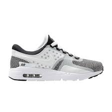It goes well with a variety of outfits, including those for workouts and casuals strolls around town. Air Max Zero Essential Oreo Nike 876070 005 Goat