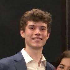 Alex Chestnut's Instagram, Twitter & Facebook