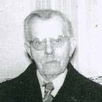 Edwin Adler's Instagram, Twitter & Facebook