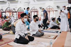 Mencari port steamboat di selangor yang bukan sahaja sedap, malah halal? Menunaikan Solat Jumaat Di Masjid At Taqwa Kampung Bukit Kapar Media