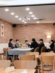 더 이상 사랑하지 않는다 작가 수수, 윤혜윤 총편수 총 23화 가족에게도, 약혼자에게도 외면 받으며 살던 여주인공이 미련에서 벗어나 자신과 마찬가지로 사랑에 트라우마가 있는 남주인공과 결혼. ì´ì¤€ì„ ë˜ ë°©ì—­ìˆ˜ì¹™ ìœ„ë°˜ í„±ìŠ¤í¬ í•˜ê³  6ëª… ì¹´íŽ˜ ëª¨ìž„ ë‰´ìŠ¤ì›ìŠ¤