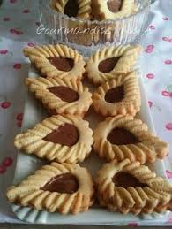 Biscuits A La Gelee D Orange Sanguine Ou Au Chocolat Biscuits Gateau Arabe Facile Gourmandise