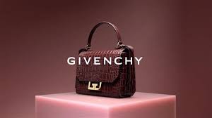 we had the pleasure to develop two videos for givenchy featuring their recently launched collection of eden bags two flowe givenchy motion design sound design