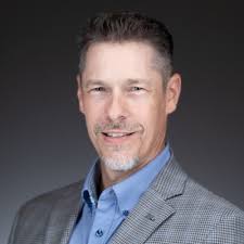 Excited to share that I've officially graduated from the Cross Commercial  Leadership Development Program at Stellantis! Myself and four other amazing  collegues were selected for this two-year…