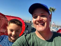 Father-Son Duo Hosts "The Last DJ" Episode