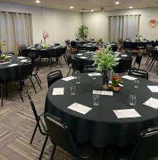 Dyersville Golf About