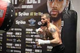 Caleb Plant Rogelio Porky Medina Will Fight To The End Boxingnews Calebplant Allthebelts Boxing Boxing News Thai Box Fight