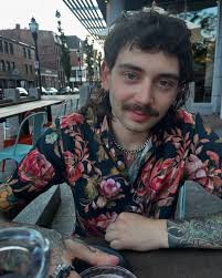 𝖈𝖑𝖆𝖎𝖗𝖊 𝖈𝖆𝖗𝖑𝖘𝖔𝖓- Tattoo Artist