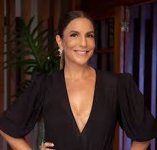 10/05/2020 as 00h de hoje para amanhã. Ivete Sangalo Passa Por Cirurgias Plasticas Em Hospital De Sao Paulo Estrelando
