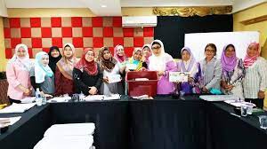 Seminggu setelah aku kembali ke surabaya, tepatnya hari kamis 12 september 2019, pukul 4 dini hari, adik perempuanku. Ibu Tunggal Digesa Mendaftar Dengan Persatuan