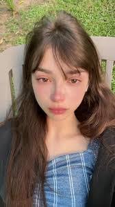 Esther Sousa's Instagram, Twitter & Facebook