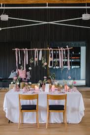 Hochzeitsfarbe Rosa Ganz Modern Und Urban Umsetzen Tischdeko Hochzeit Tischdekoration Hochzeit Table Decoration Wedding
