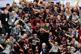Vou começar um time no my club do zero e vamos buscar o selo campeão. Atletico Paranaense Vence O Barranquilla Nos Penaltis E E O Campeao Da Sul Americana