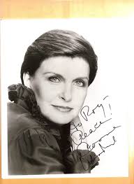 Joanne Woodward-signed photo-17 g